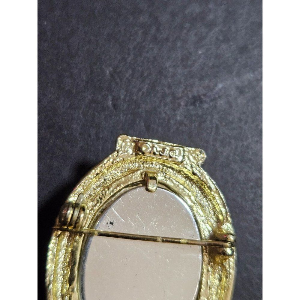 AJC vintage gold tone kitty cat brooch - Picture 5 of 10